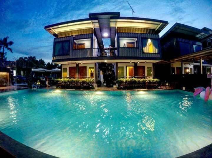 Kluang Container Swimming Pool Hotel Экстерьер фото