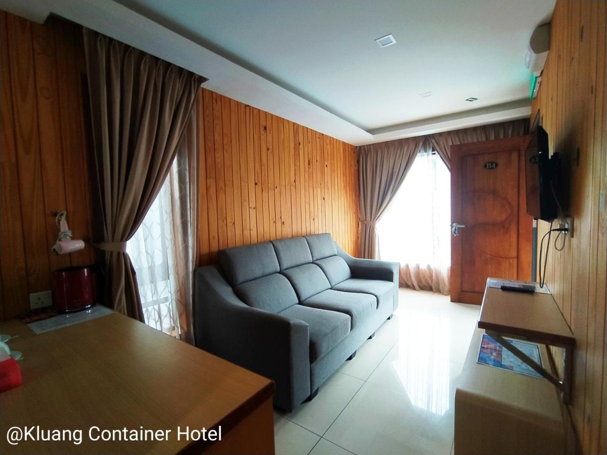 Kluang Container Swimming Pool Hotel Экстерьер фото
