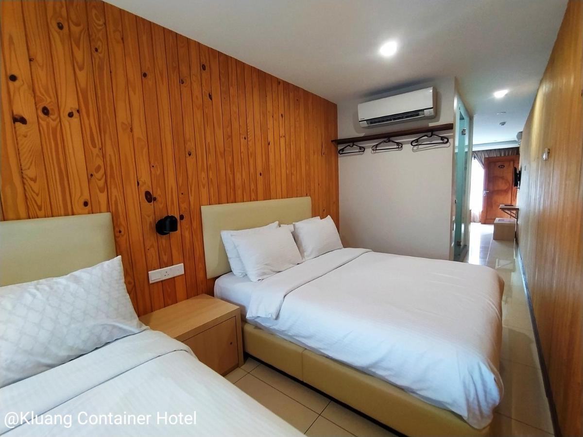 Kluang Container Swimming Pool Hotel Экстерьер фото