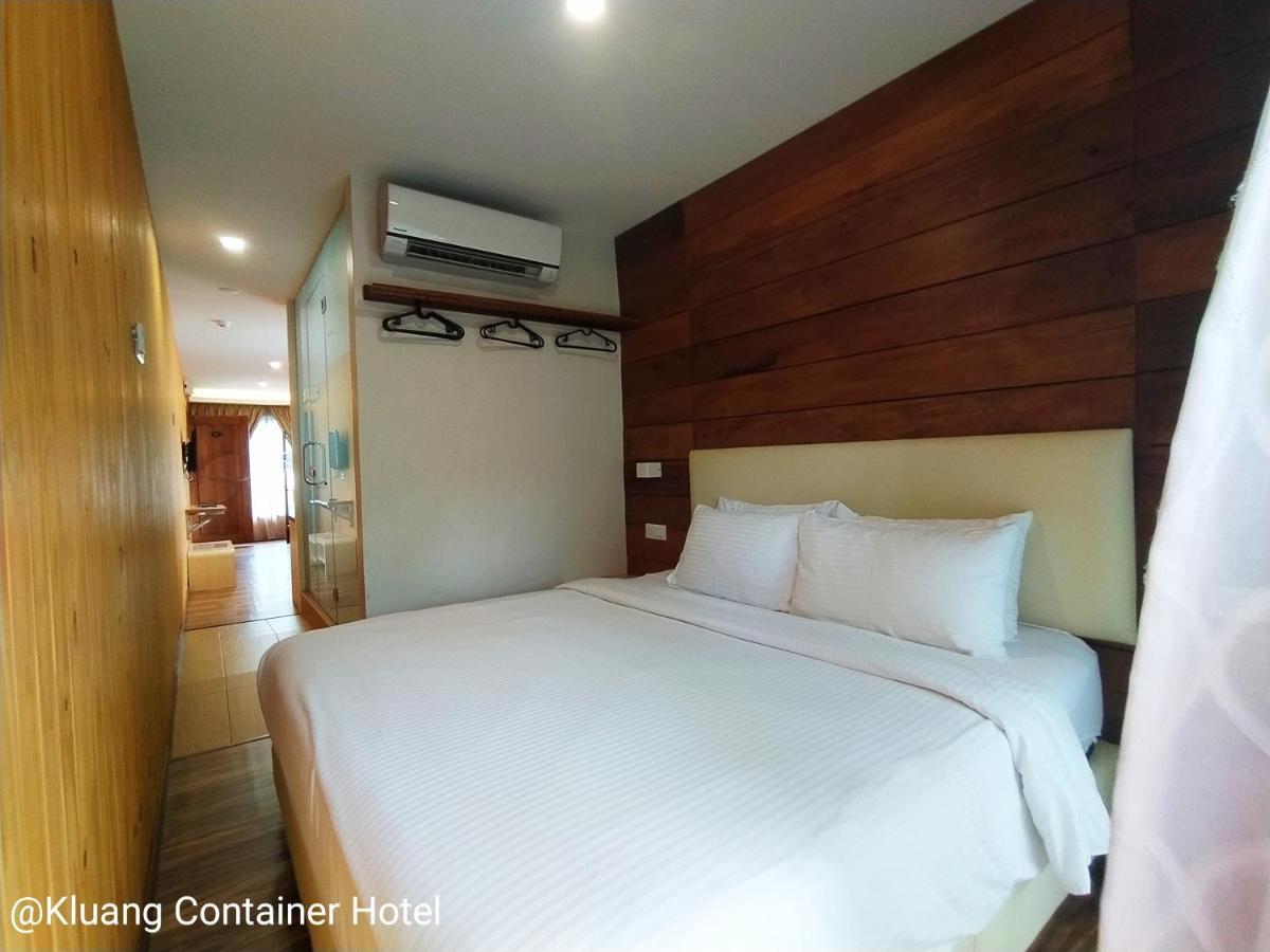 Kluang Container Swimming Pool Hotel Экстерьер фото