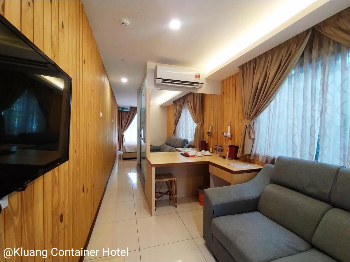 Kluang Container Swimming Pool Hotel Экстерьер фото