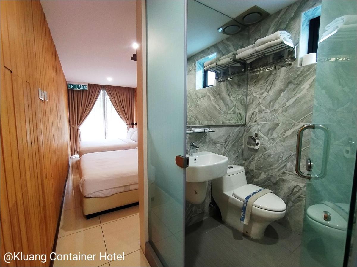 Kluang Container Swimming Pool Hotel Экстерьер фото