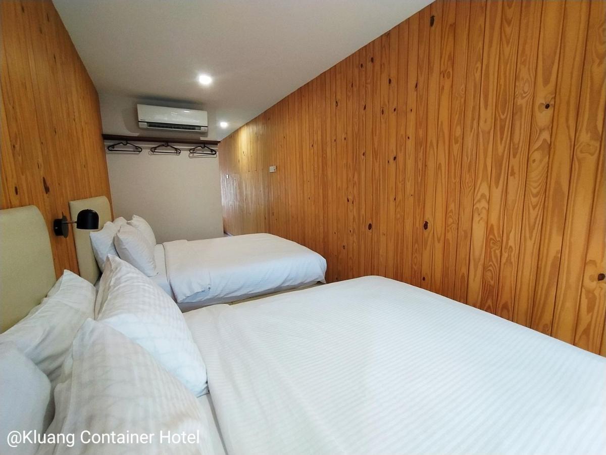 Kluang Container Swimming Pool Hotel Экстерьер фото